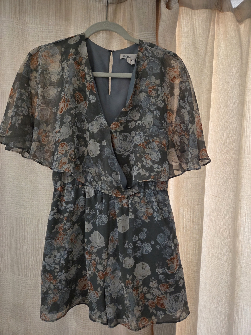 BCBG Slate Blue Floral Ruffle-Sleeve Jumper